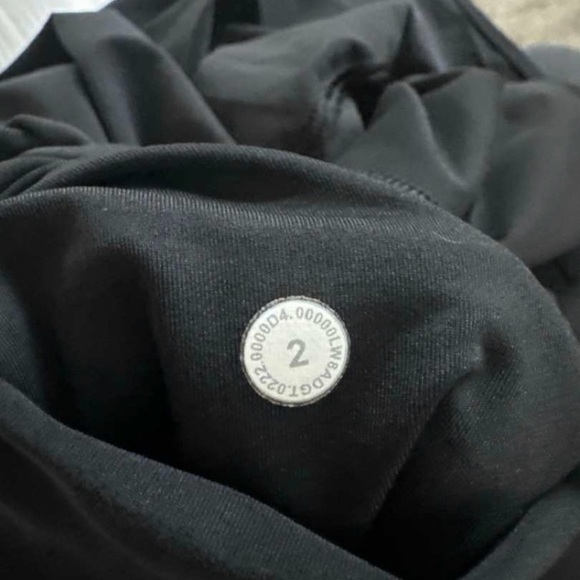 Lululemon Define Jacket Size 4 Rare Black Dot Print - Picture 4 of 4